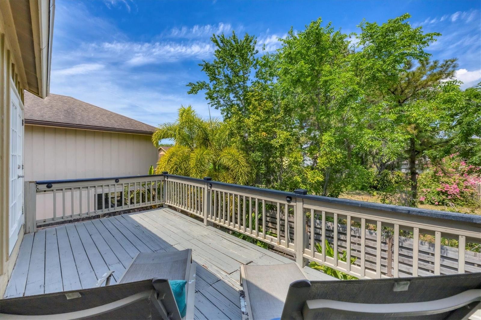Image 19 of 37 For 4063 Woodview Drive
