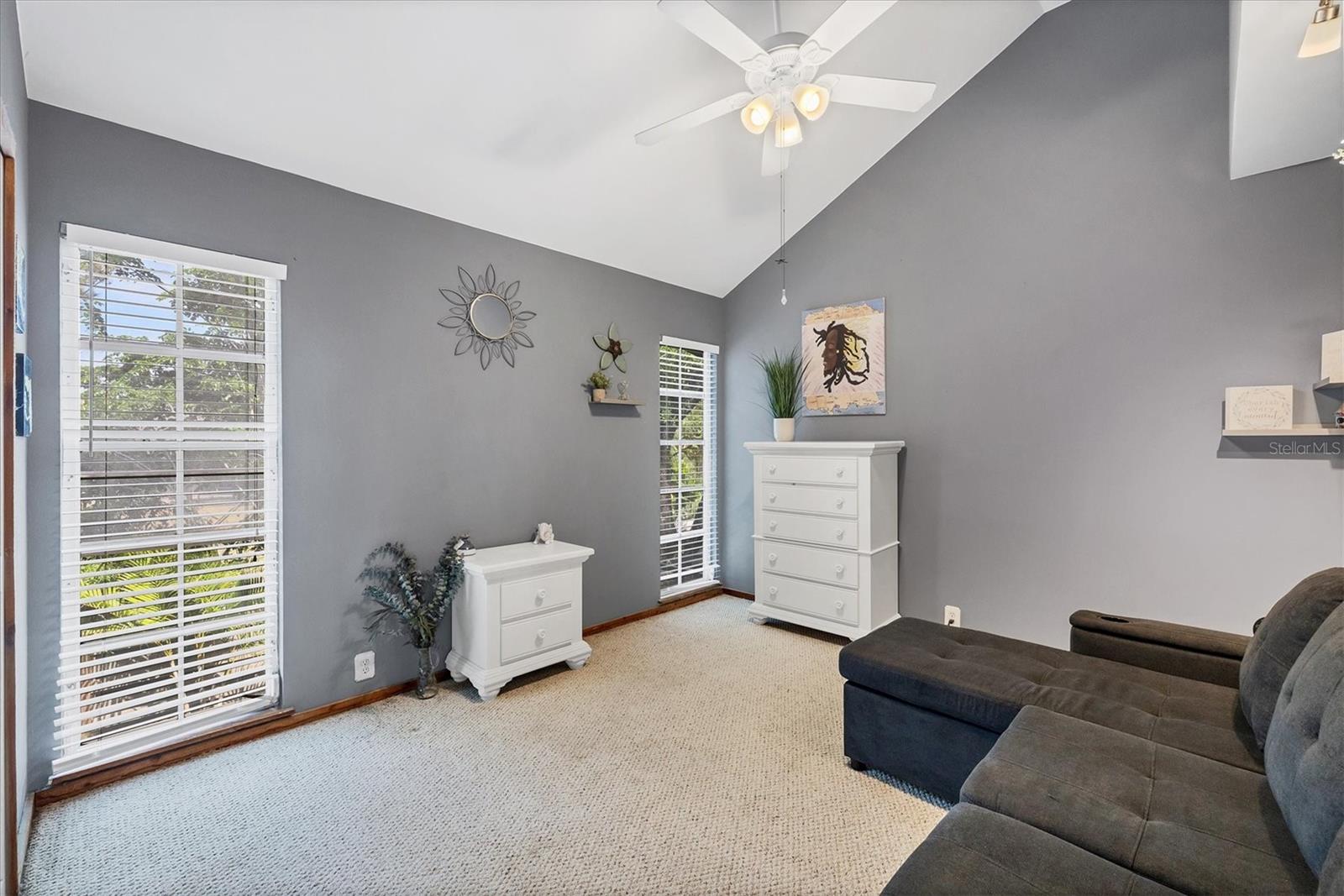 Image 24 of 37 For 4063 Woodview Drive