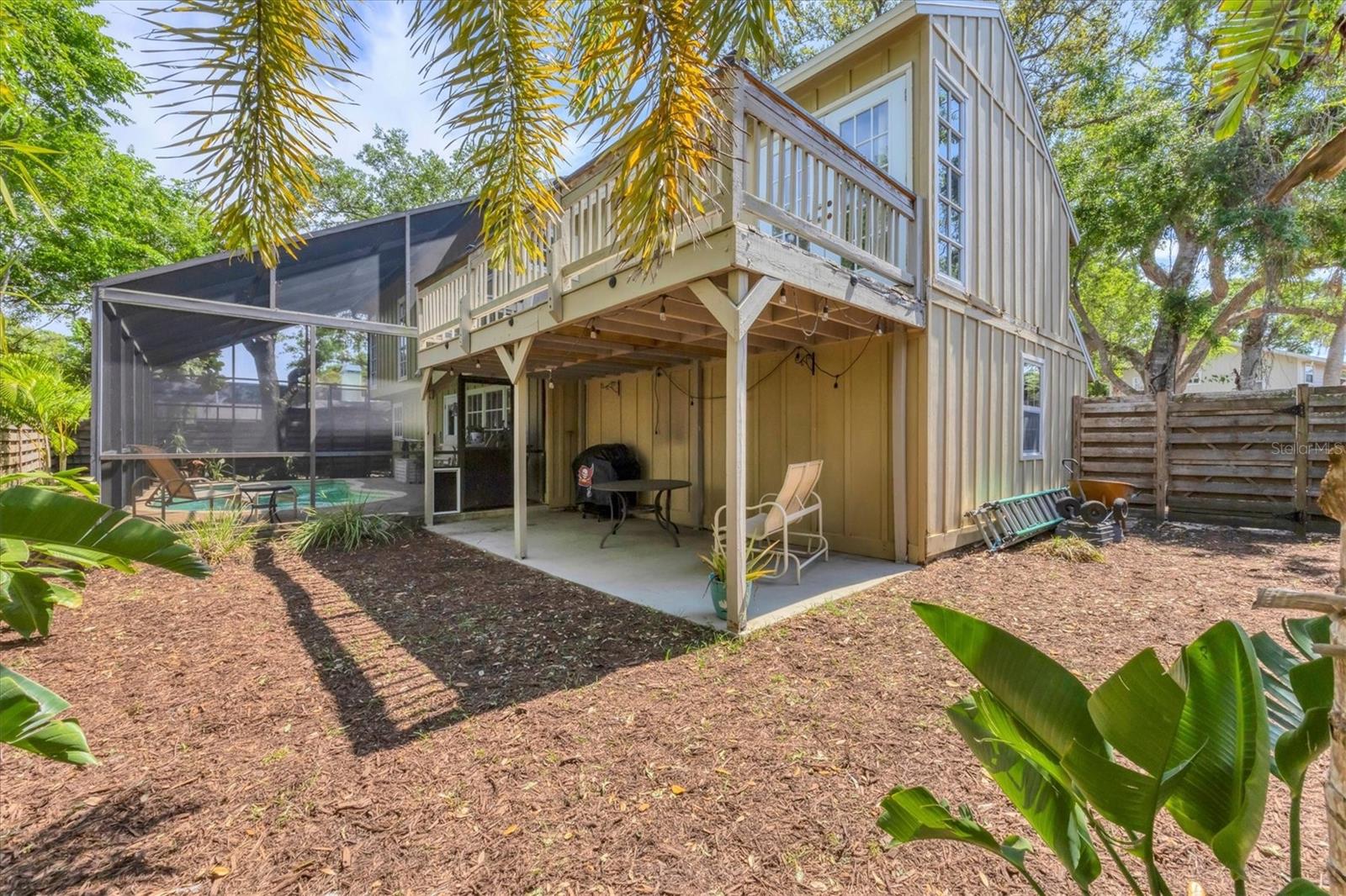 Image 32 of 37 For 4063 Woodview Drive