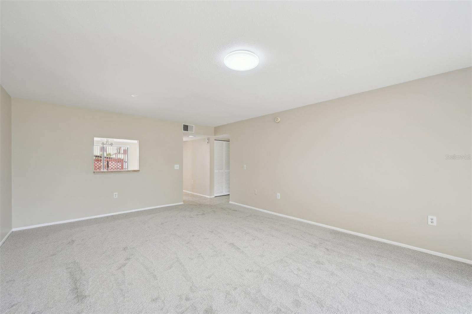 Image 5 of 47 For 510 Spring Lakes Boulevard
