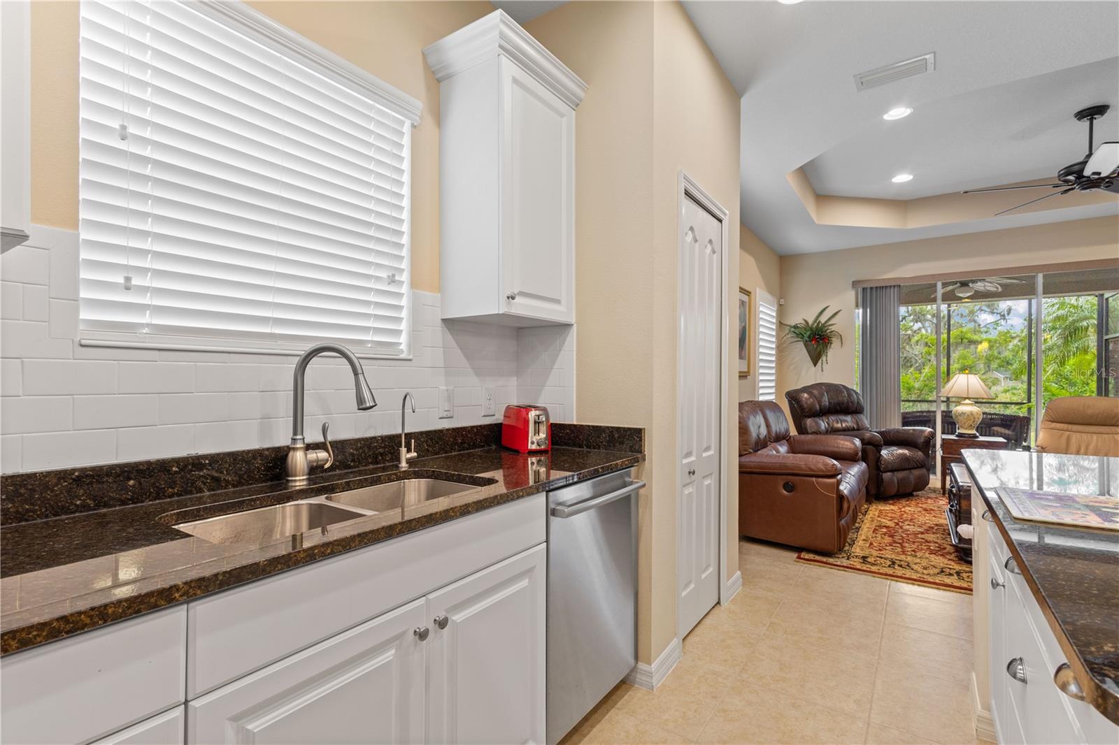 Image 13 of 47 For 4021 Wildgrass Place