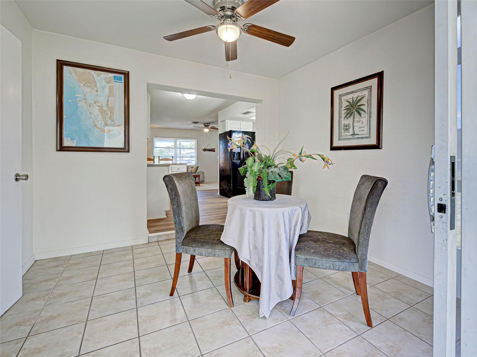 Image 24 of 68 For 441 Venetia Avenue