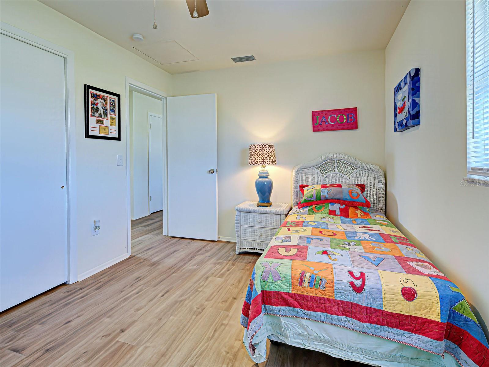 Image 30 of 68 For 441 Venetia Avenue