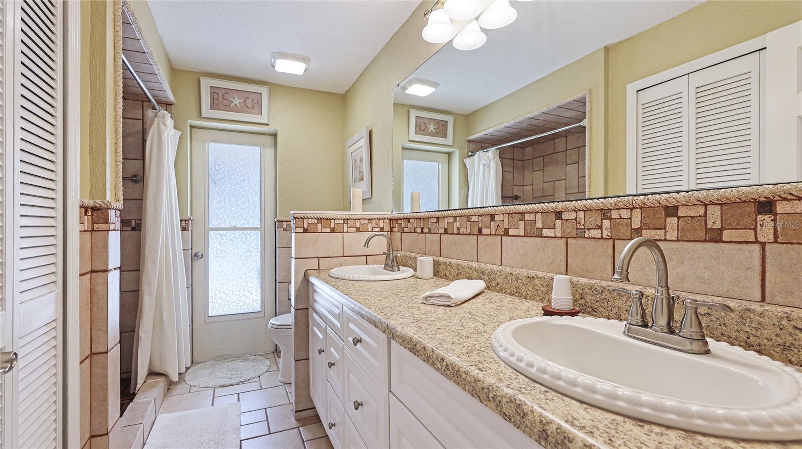 Image 26 of 39 For 914 82nd Street Nw
