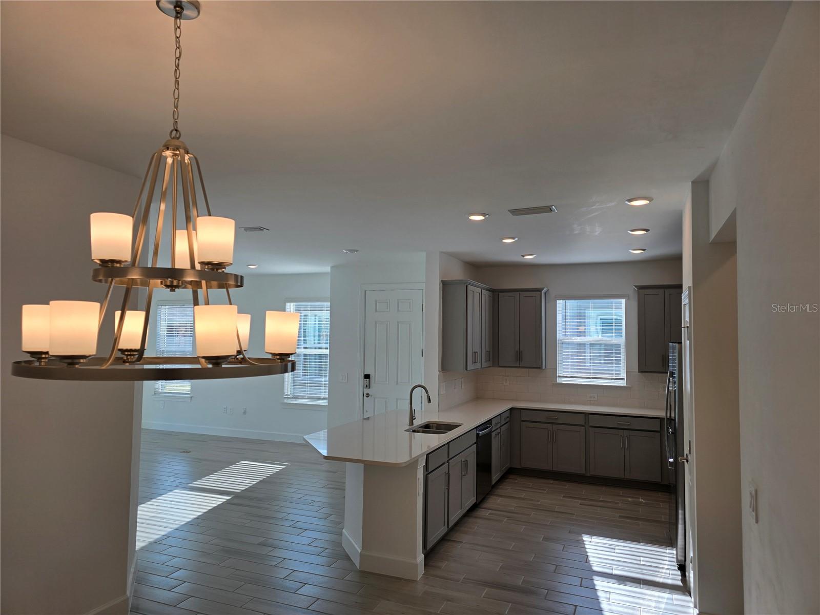 Image 5 of 23 For 16120 Ivy Ridge Court