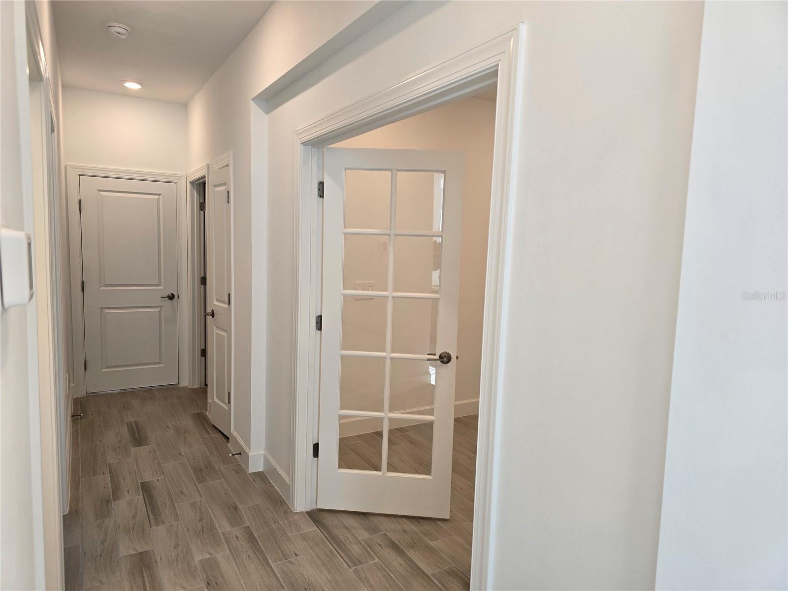 Image 8 of 23 For 16120 Ivy Ridge Court