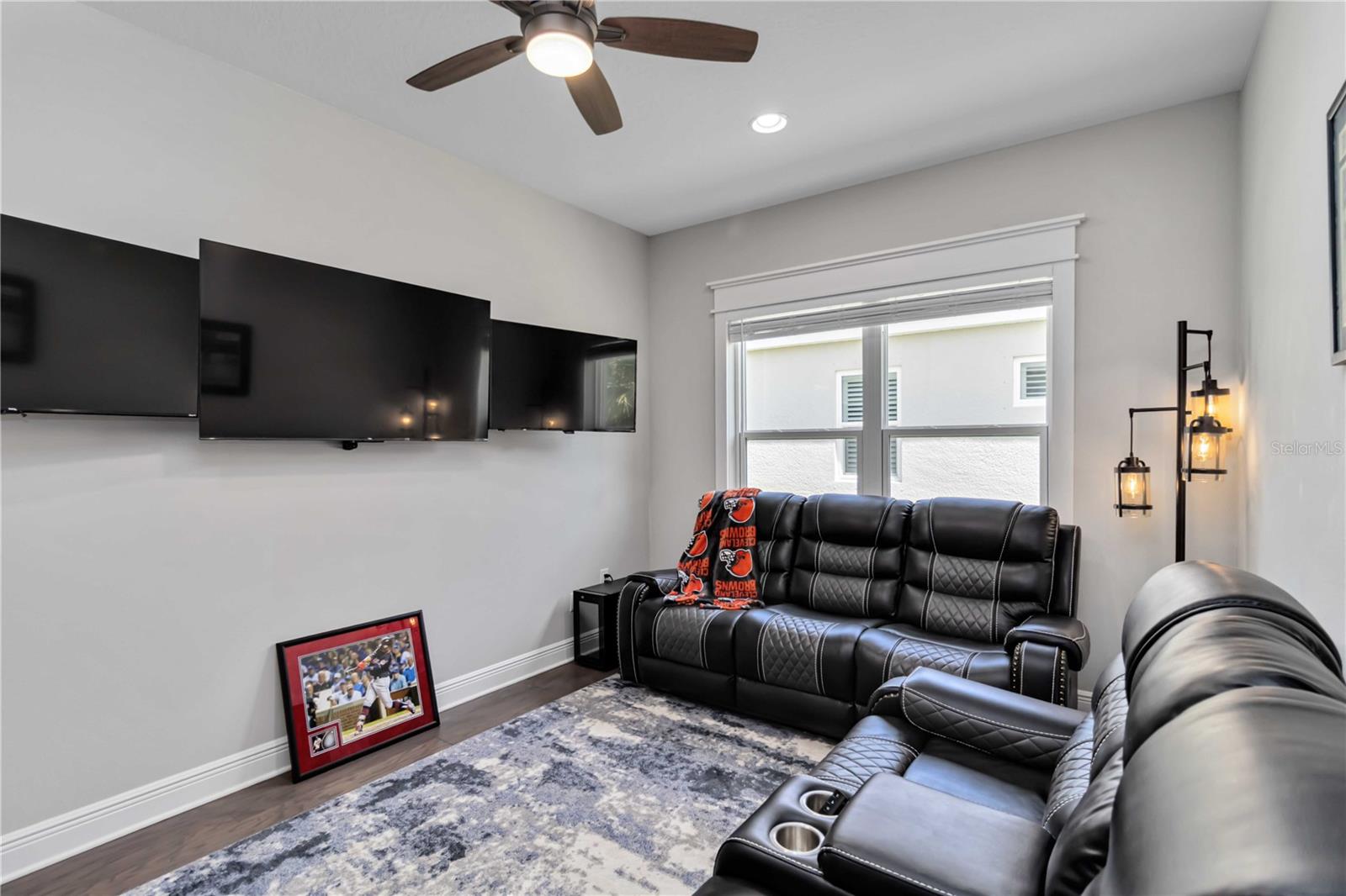 Image 31 of 90 For 12272 Stuart Drive