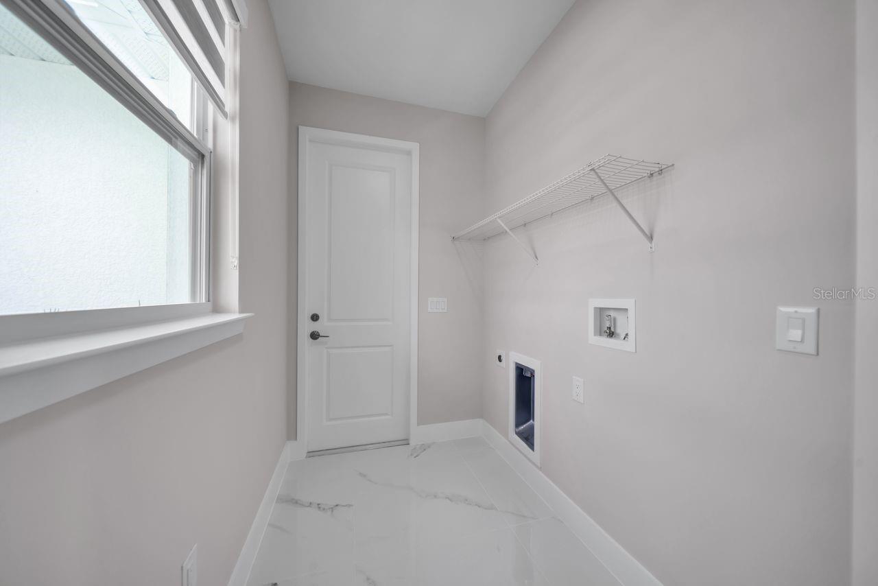 Image 23 of 37 For 3308 17th Street Sw