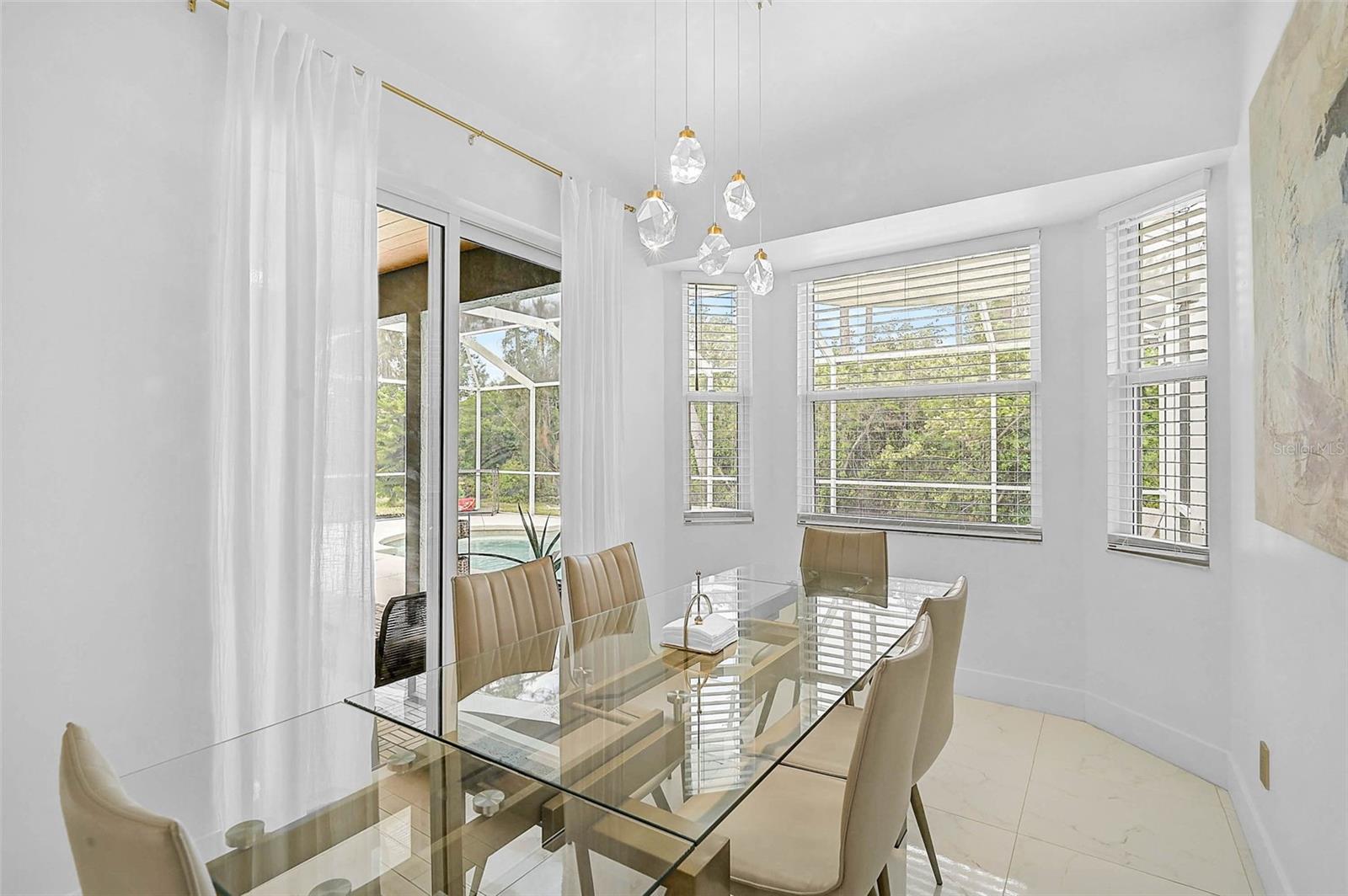 Image 12 of 36 For 4146 Westbourne Circle