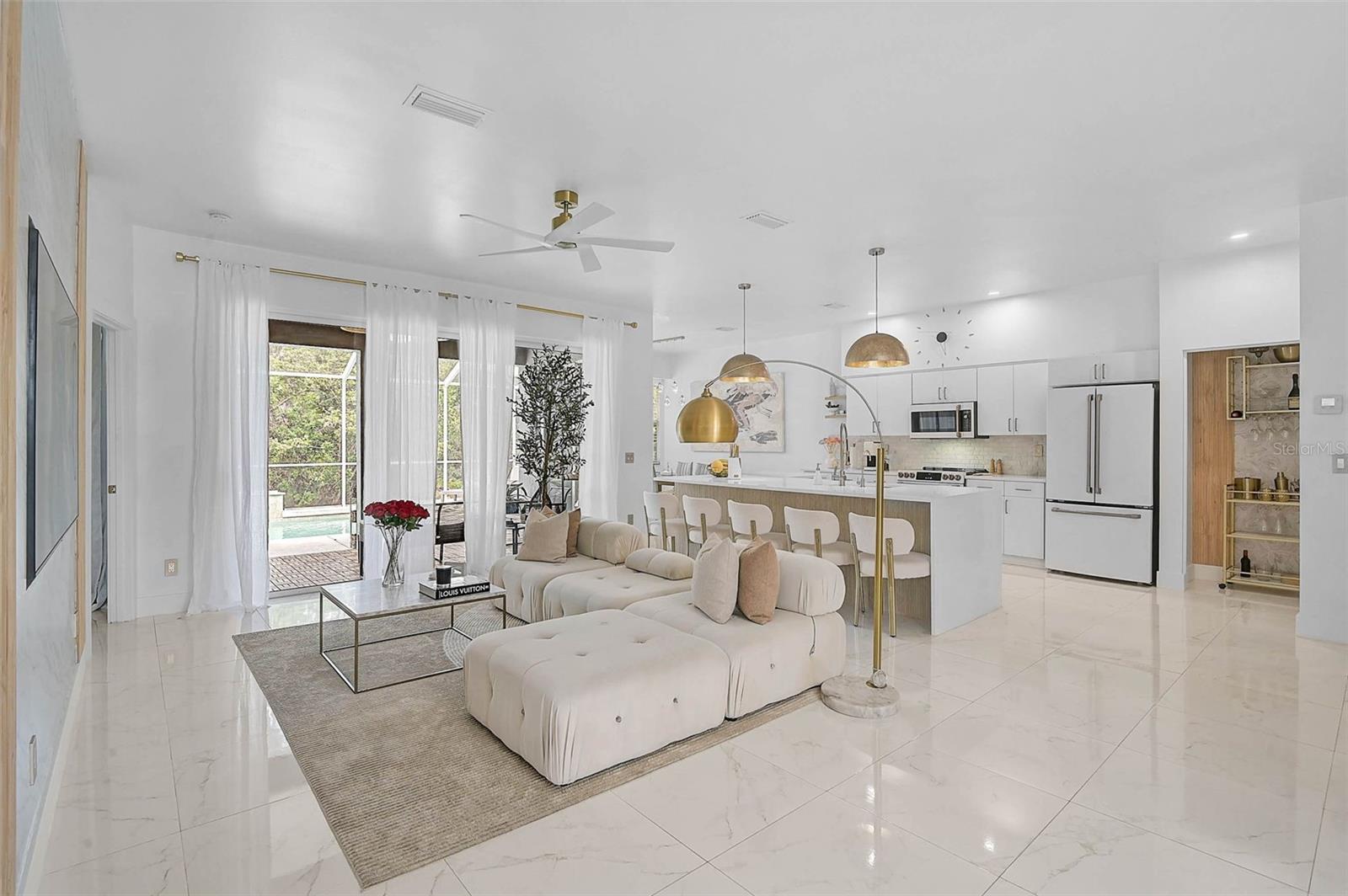 Image 17 of 36 For 4146 Westbourne Circle