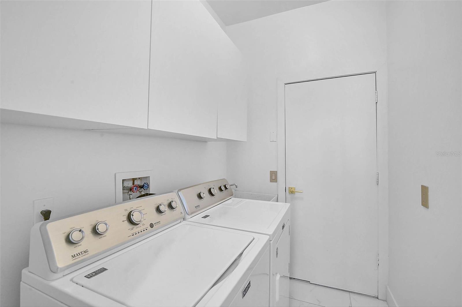 Image 30 of 36 For 4146 Westbourne Circle