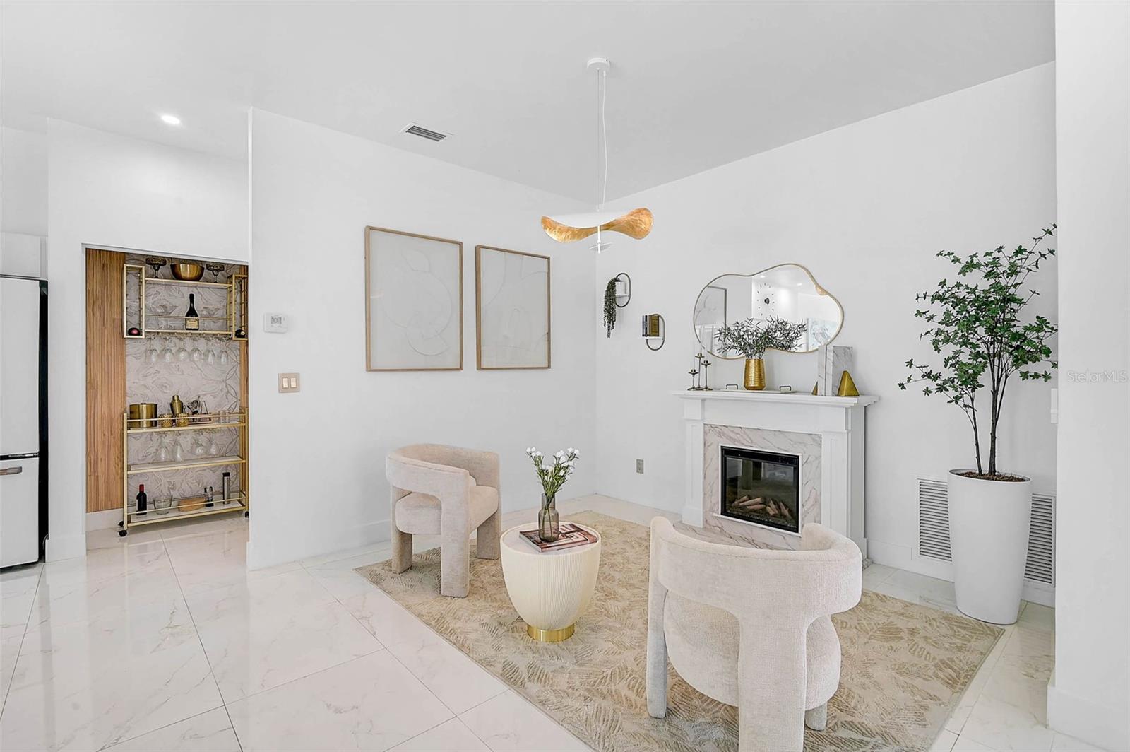 Image 4 of 36 For 4146 Westbourne Circle