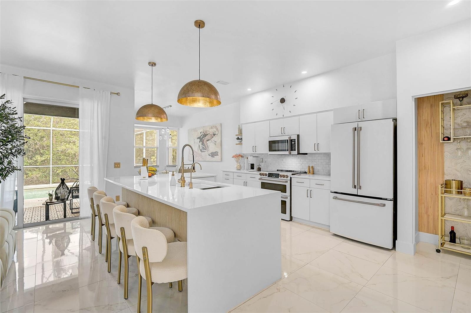 Image 5 of 36 For 4146 Westbourne Circle