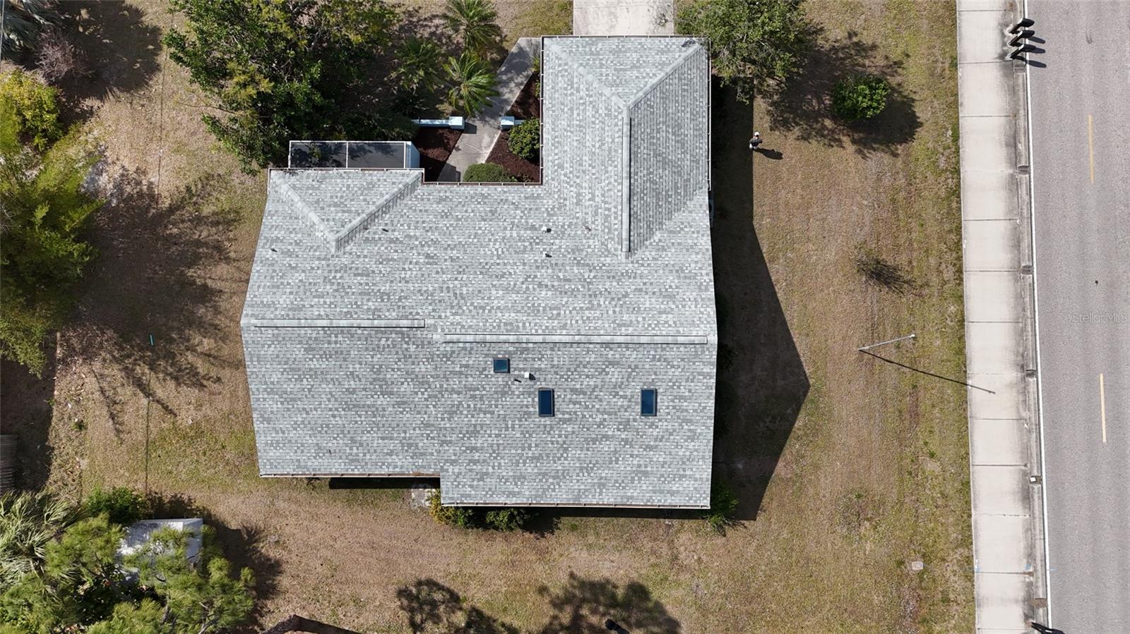 Image 24 of 26 For 23116 Amethyst Avenue