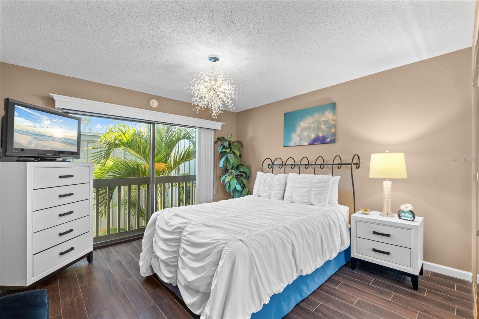 Image 31 of 49 For 1233 Dockside Place 207