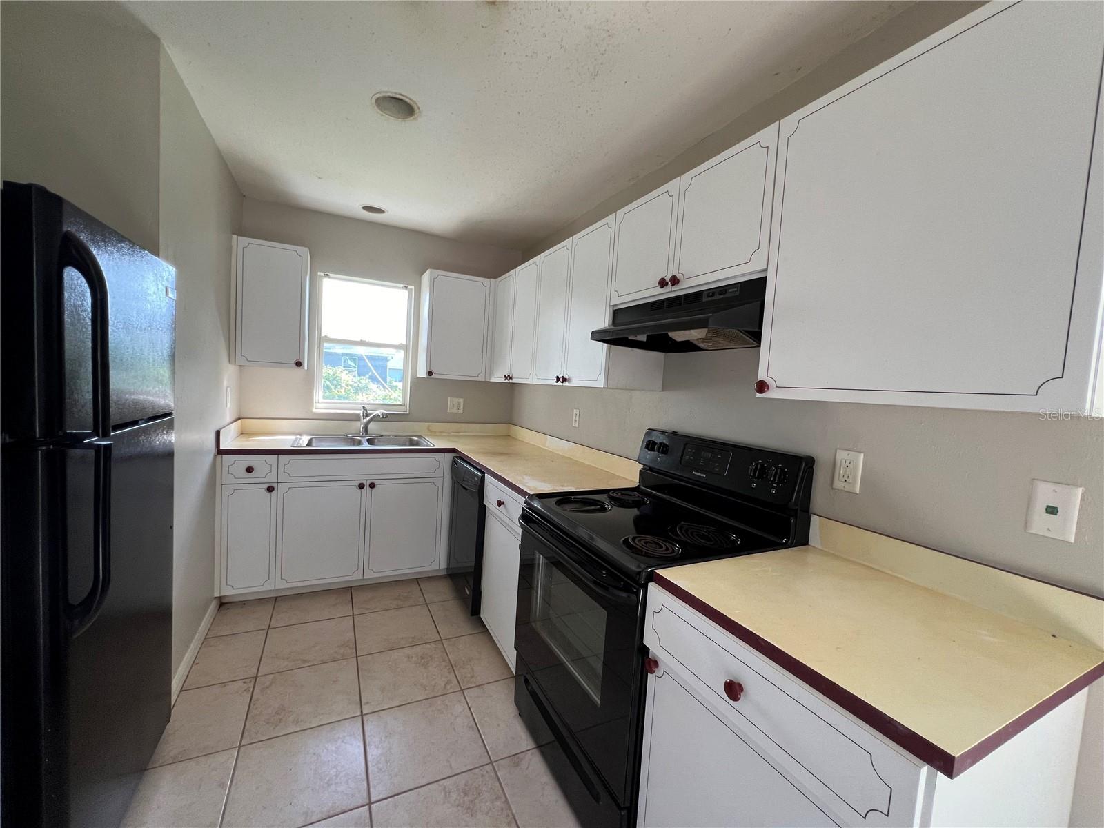 Image 13 of 15 For 4869-4871 Leonard Boulevard S