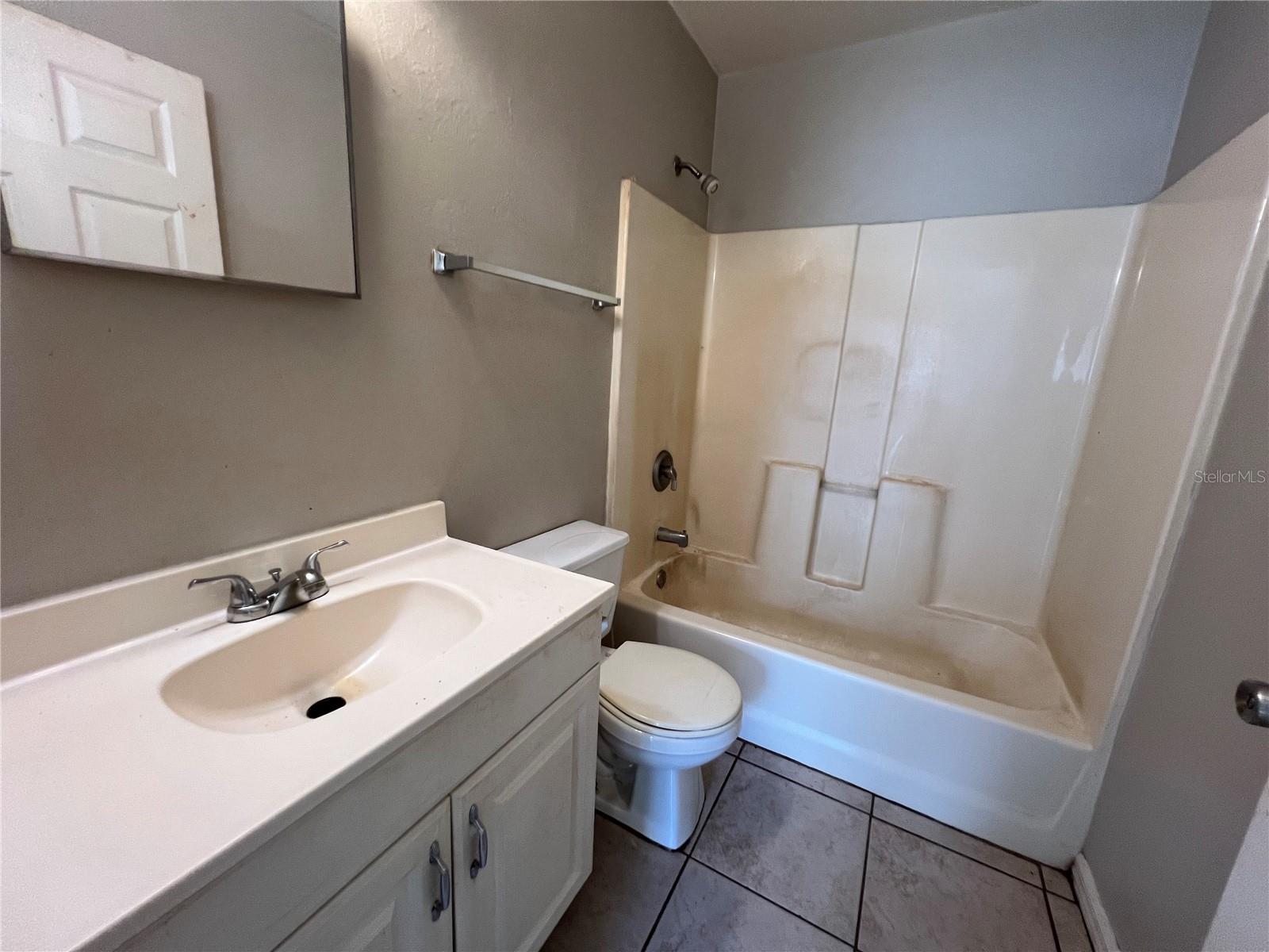 Image 15 of 15 For 4869-4871 Leonard Boulevard S
