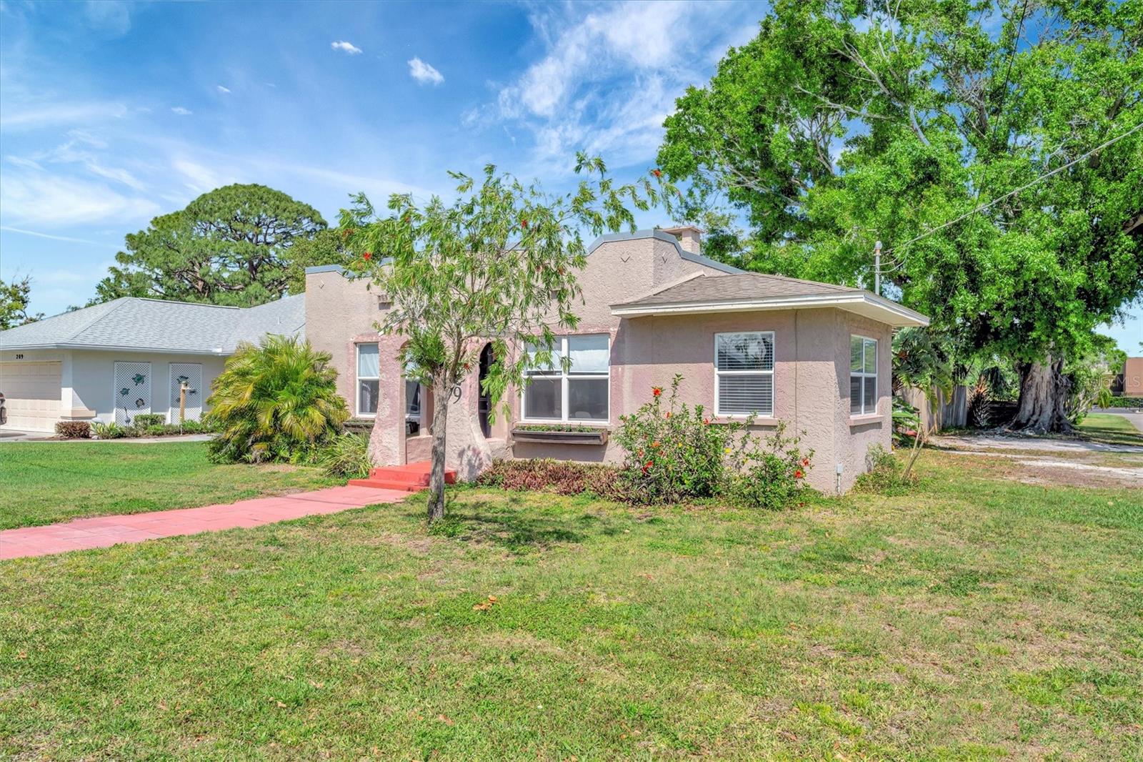 Image 32 of 32 For 229 42nd Street W