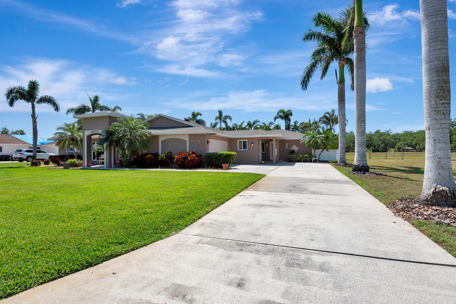 Image 10 of 57 For 5209 26th Avenue W