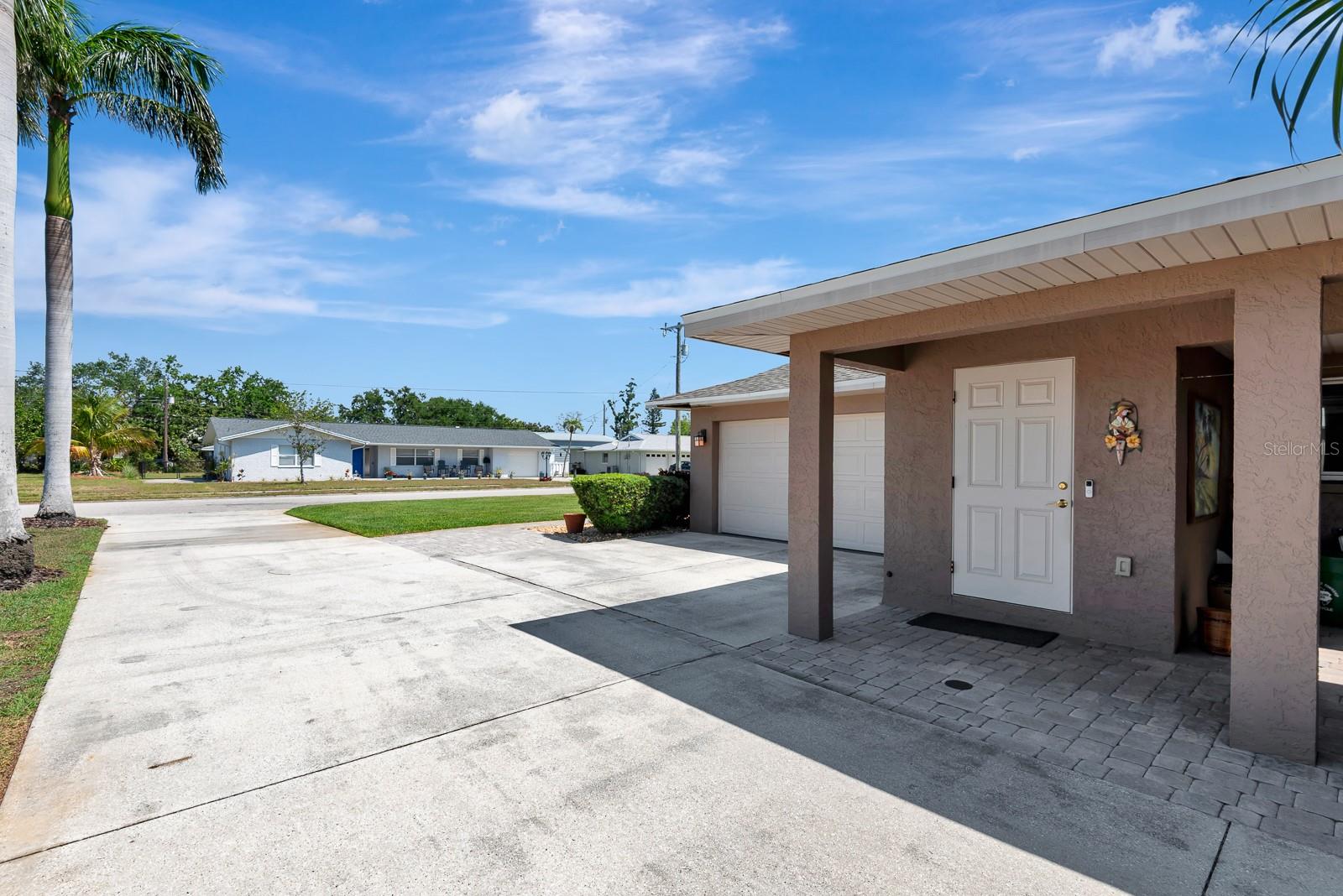 Image 11 of 57 For 5209 26th Avenue W