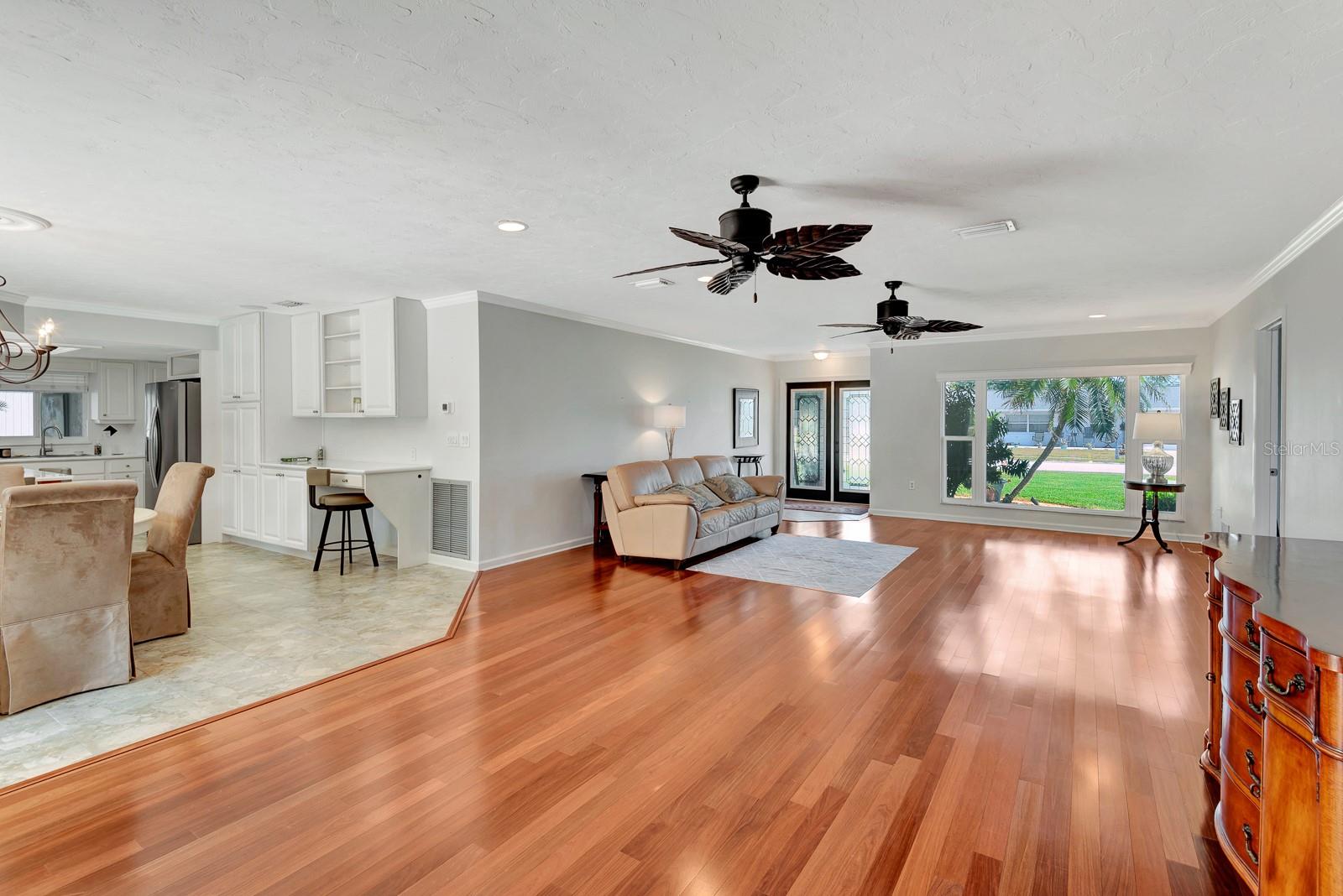 Image 17 of 57 For 5209 26th Avenue W
