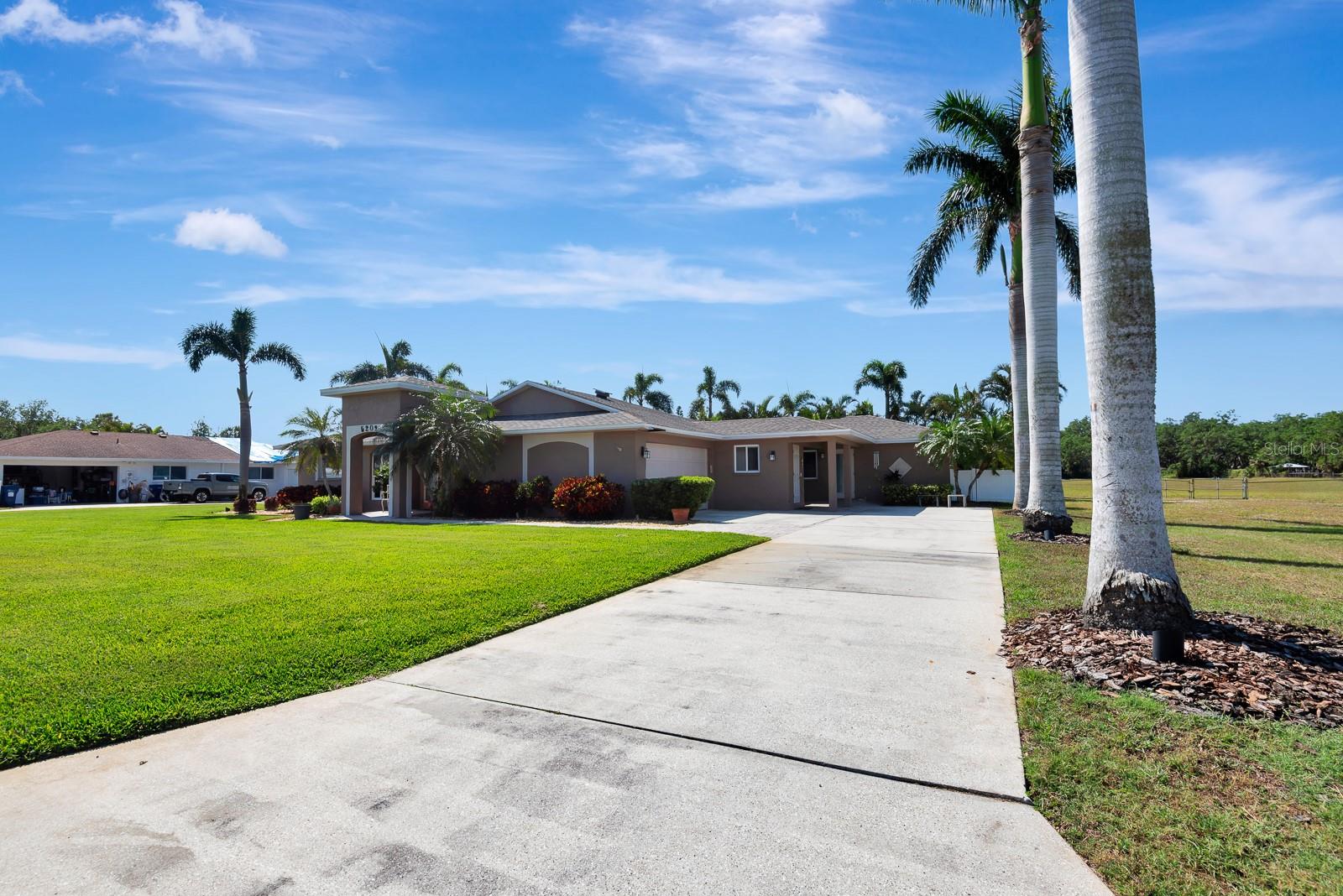 Image 2 of 57 For 5209 26th Avenue W