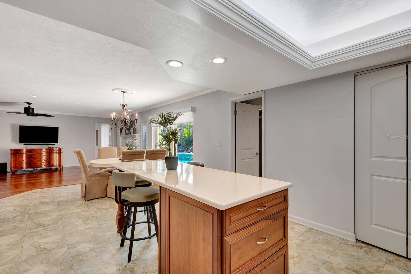 Image 21 of 57 For 5209 26th Avenue W