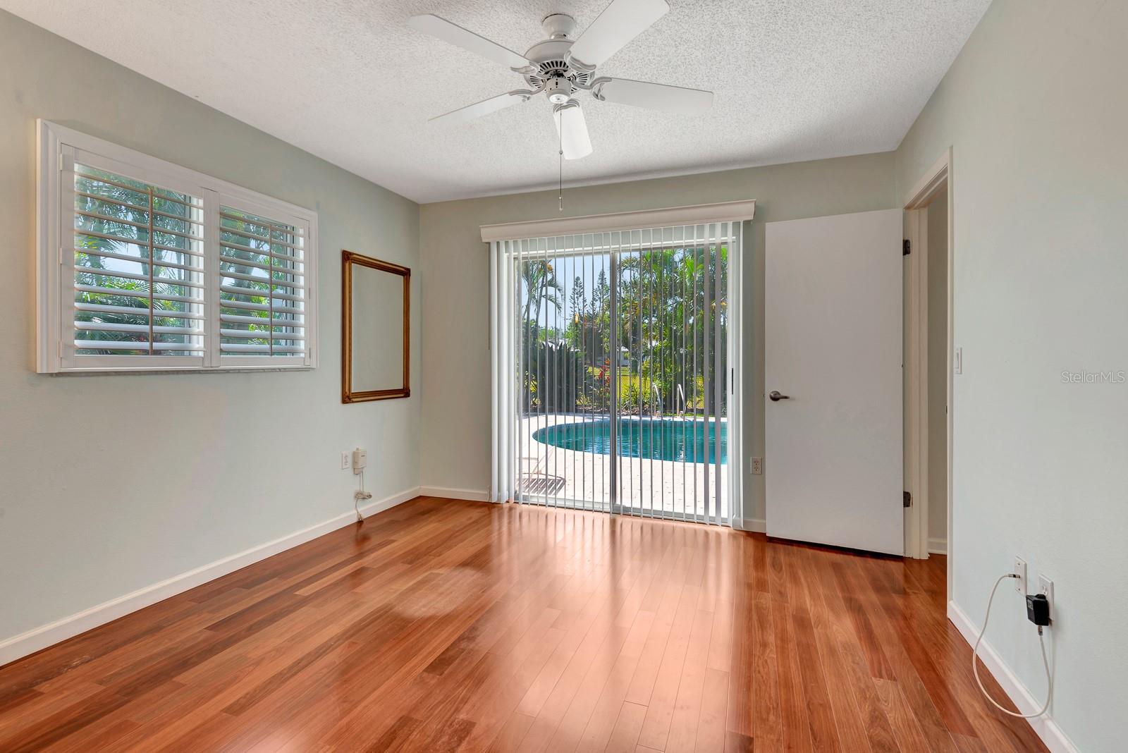 Image 33 of 57 For 5209 26th Avenue W