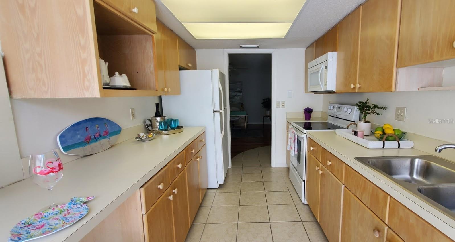Image 4 of 10 For 6201 Green View Drive 130