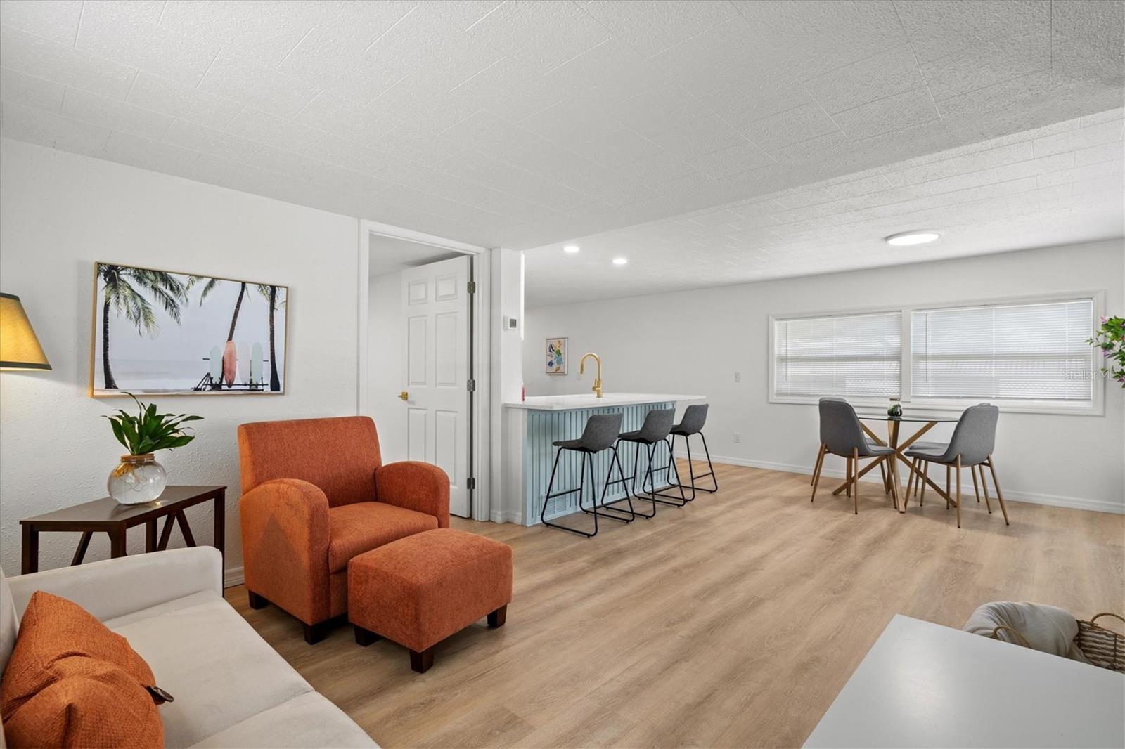 Image 11 of 61 For 231 Southwinds Drive