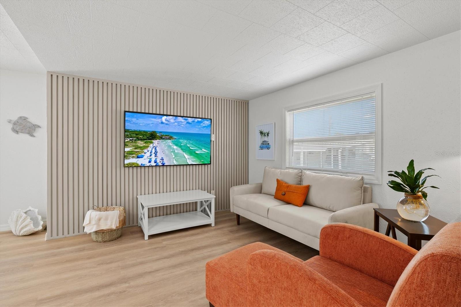 Image 13 of 61 For 231 Southwinds Drive