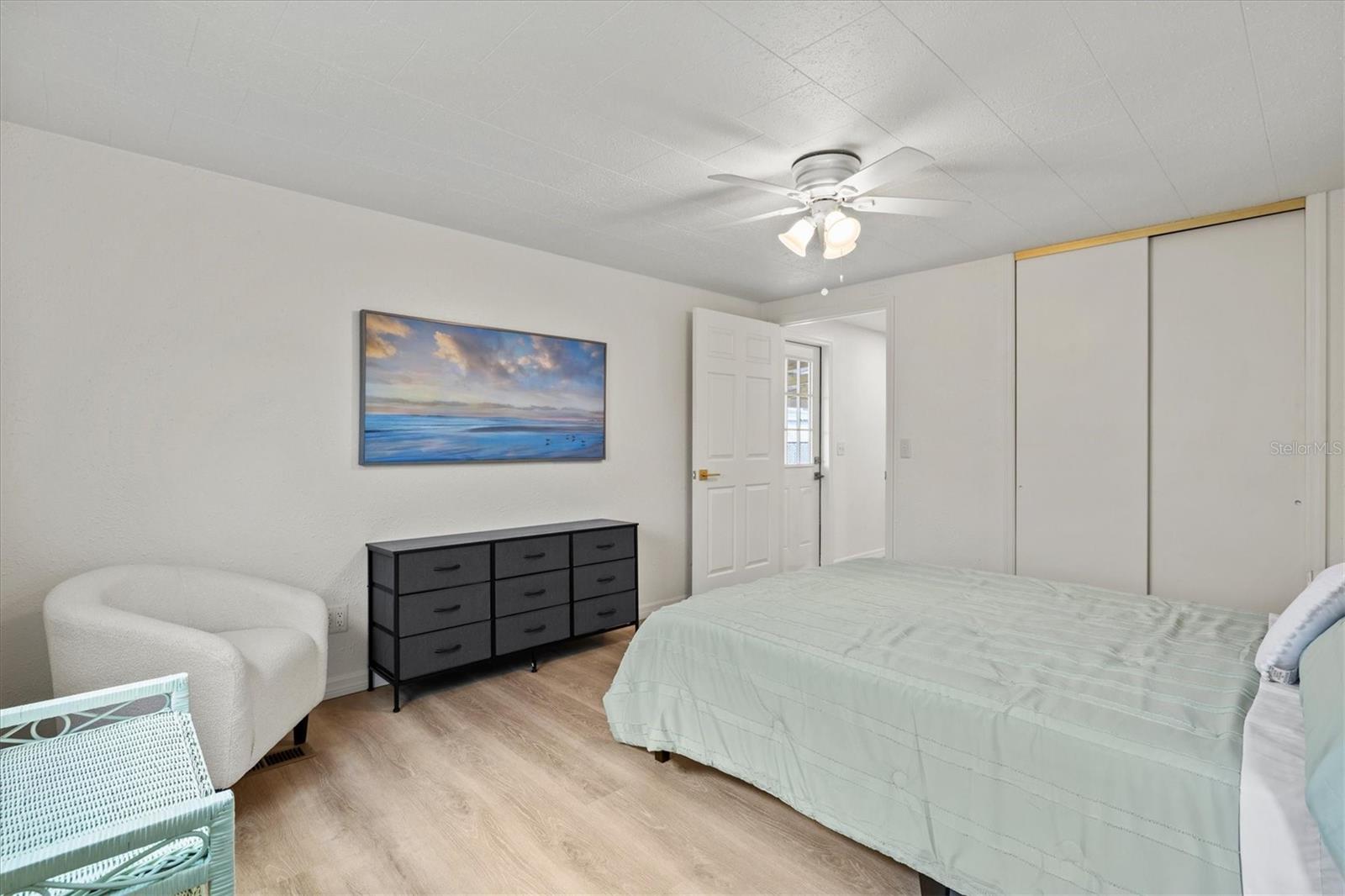Image 22 of 61 For 231 Southwinds Drive