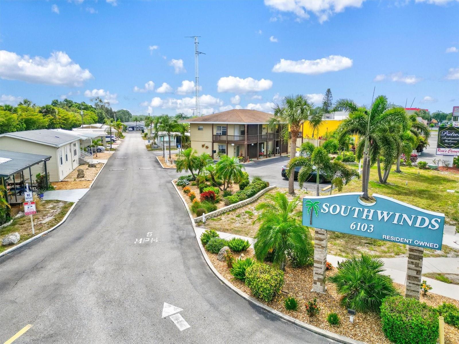 Image 40 of 61 For 231 Southwinds Drive