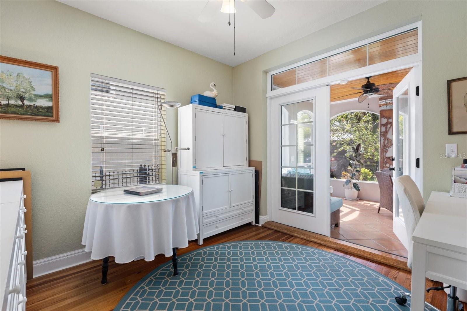 Listing photo id 26 for 4109 Riverview Boulevard