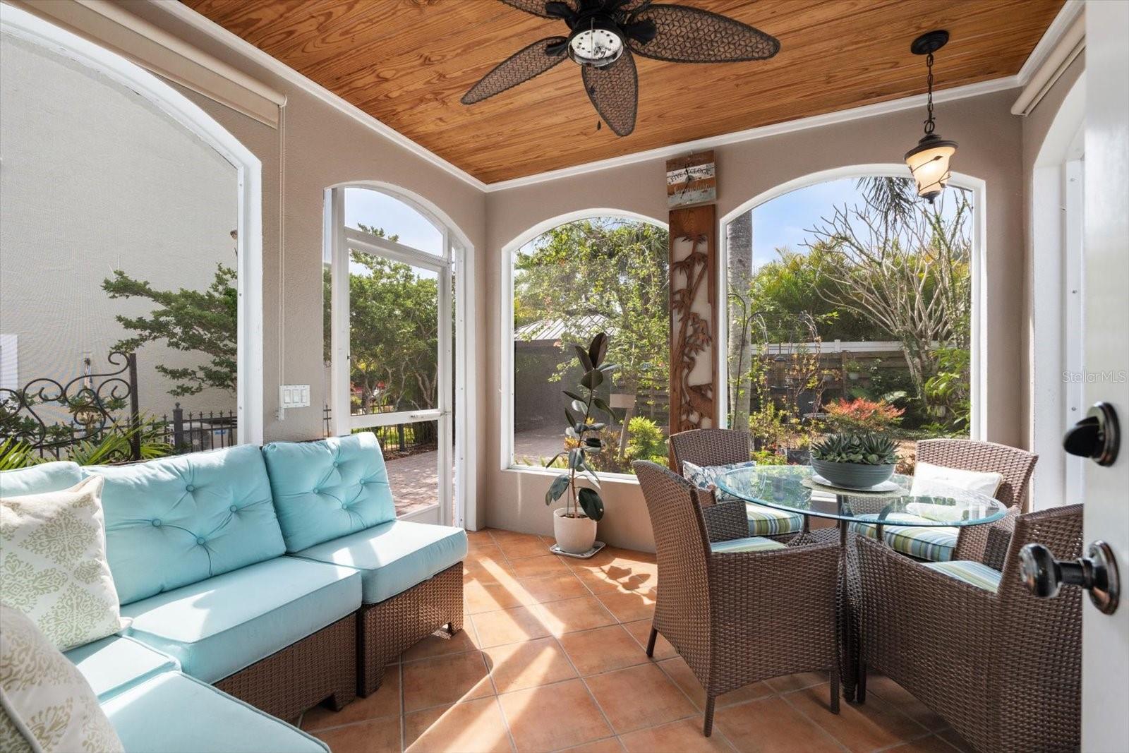 Listing photo id 28 for 4109 Riverview Boulevard