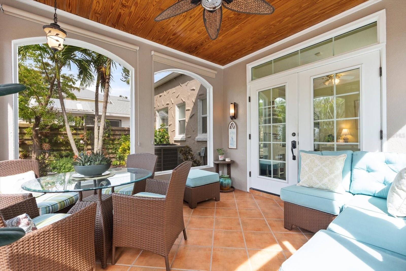 Listing photo id 29 for 4109 Riverview Boulevard