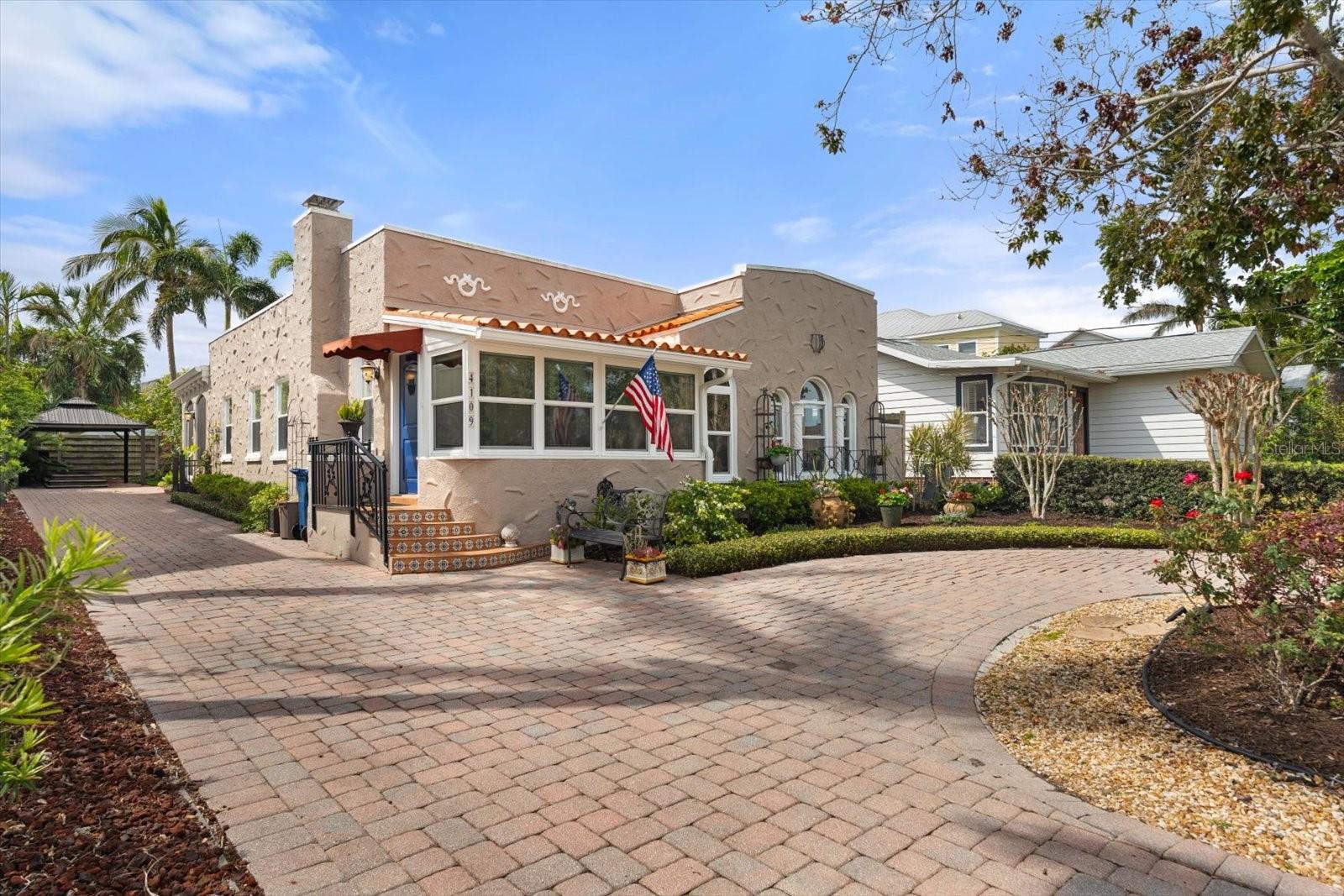 Listing photo id 36 for 4109 Riverview Boulevard