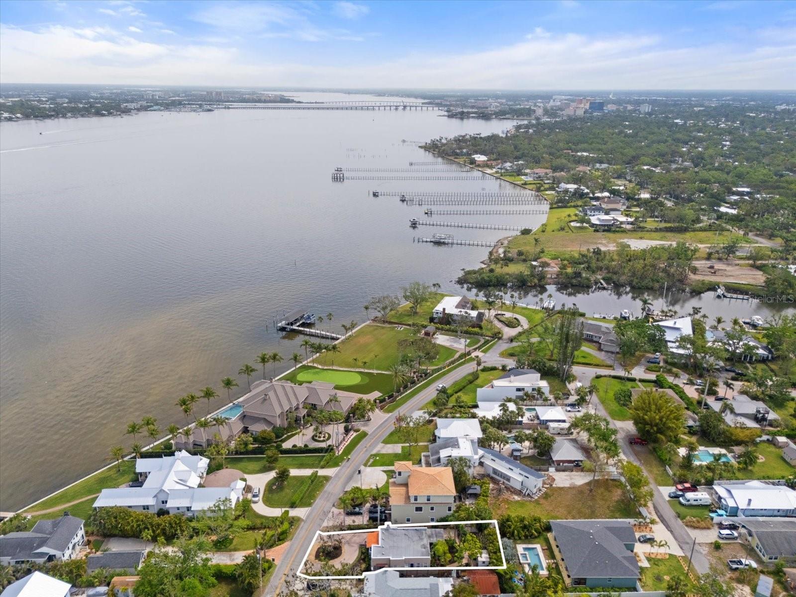 Listing photo id 39 for 4109 Riverview Boulevard
