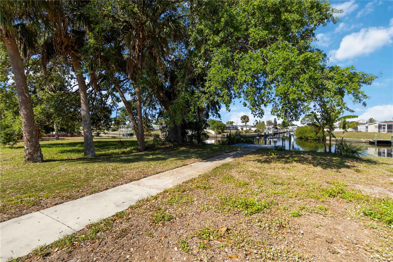 Image 34 of 49 For 108 Martin Drive Ne