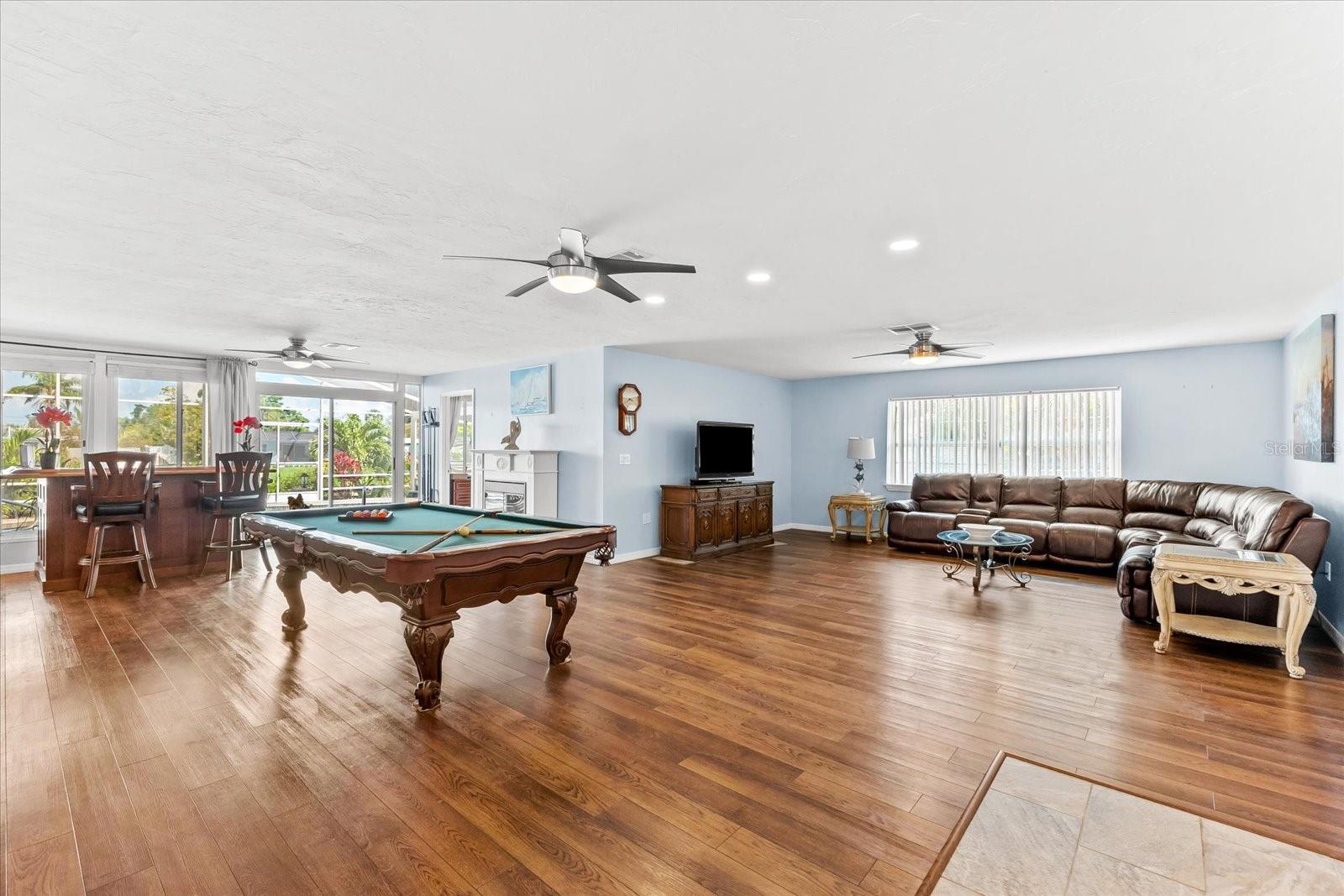 Image 12 of 51 For 5563 America Drive