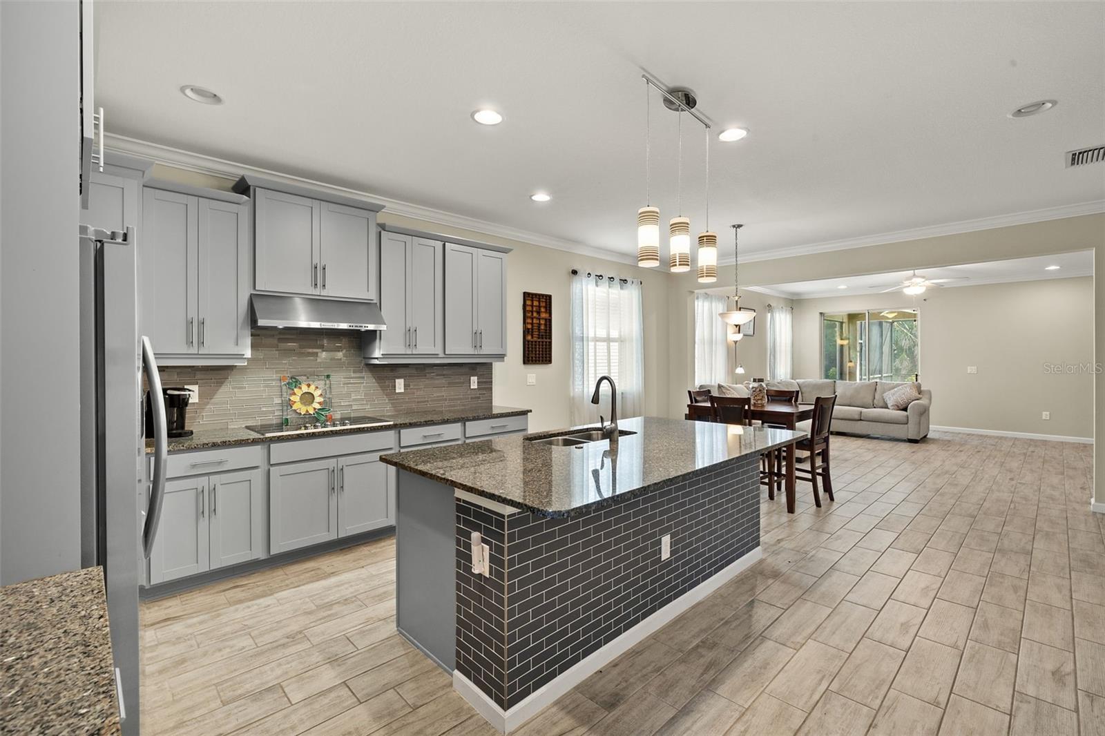 Image 13 of 44 For 11499 Renaissance Boulevard
