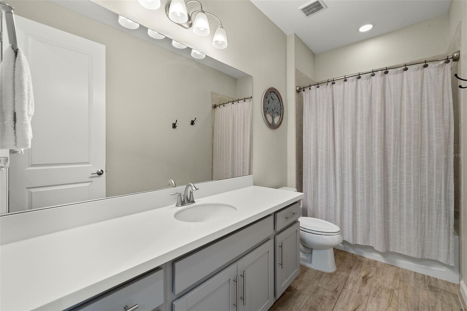 Image 24 of 44 For 11499 Renaissance Boulevard