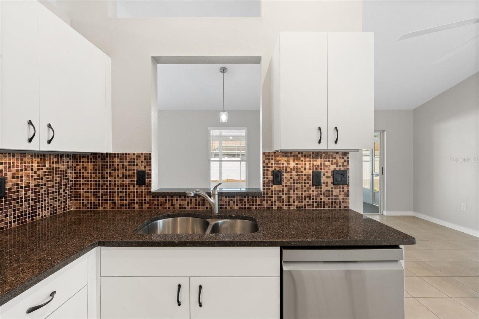 Image 12 of 37 For 3413 5th Drive W