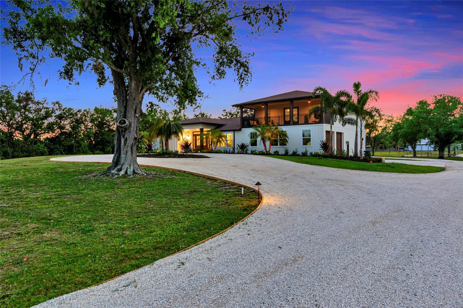 Image 2 of 68 For 1208 Oak Hammock Road