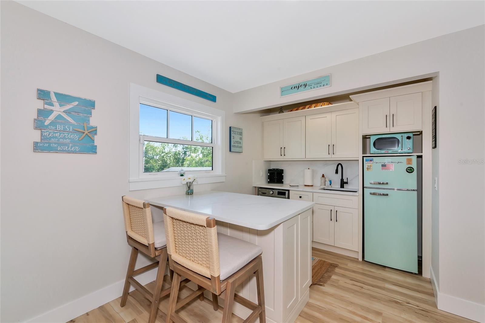 Image 34 of 68 For 1208 Oak Hammock Road