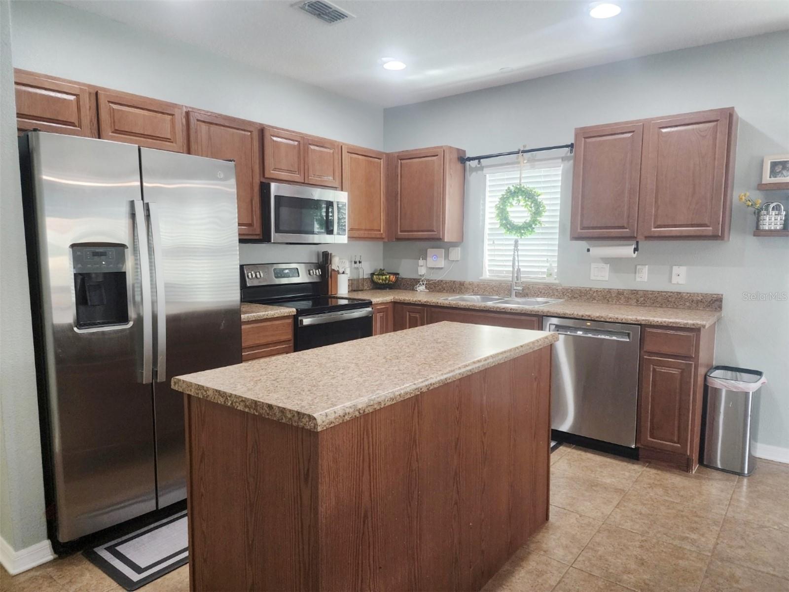 Image 4 of 29 For 1107 22nd Street E