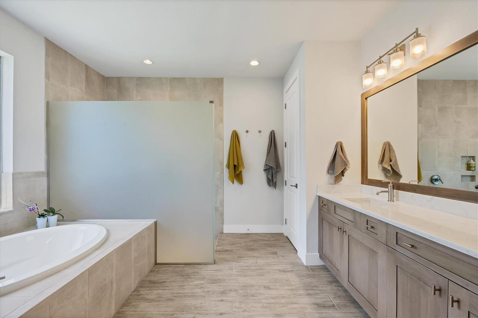 Image 23 of 64 For 17675 Azul Drive