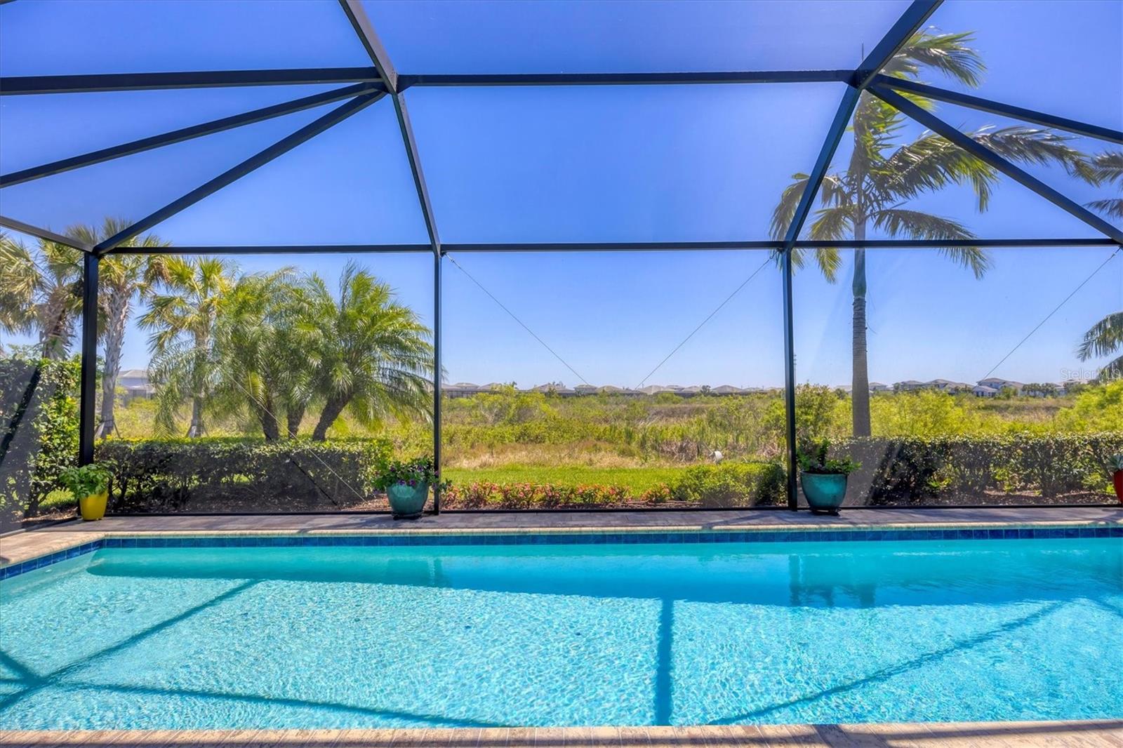 Image 36 of 64 For 17675 Azul Drive