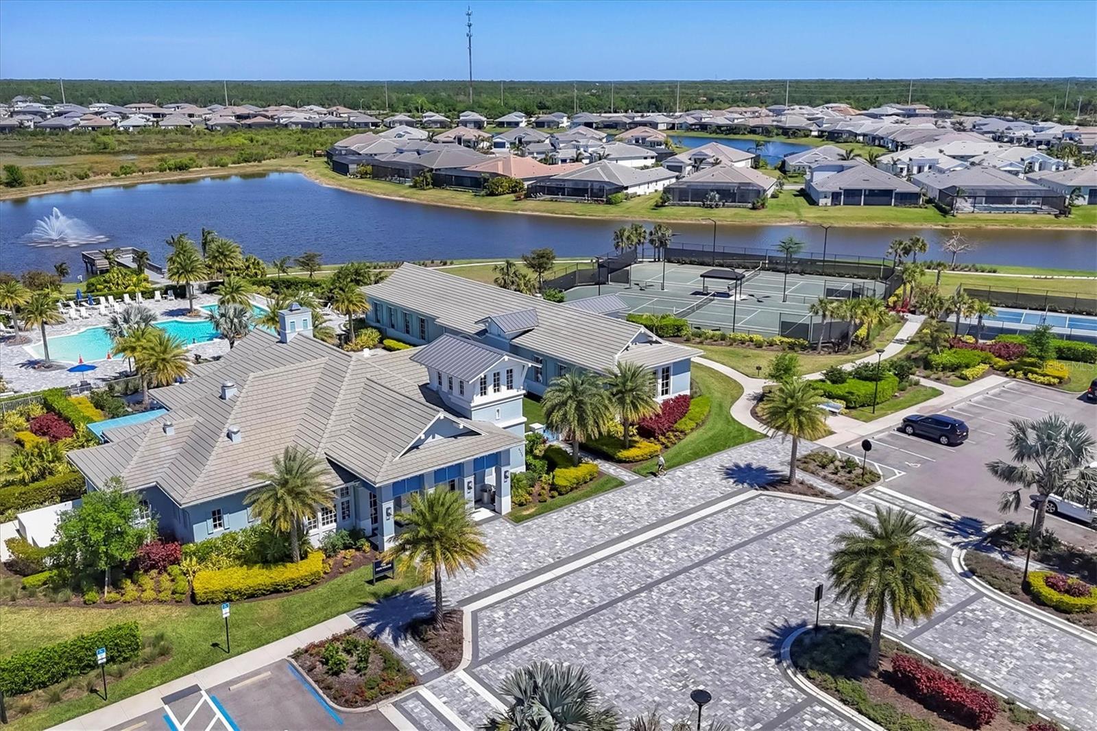 Image 43 of 64 For 17675 Azul Drive