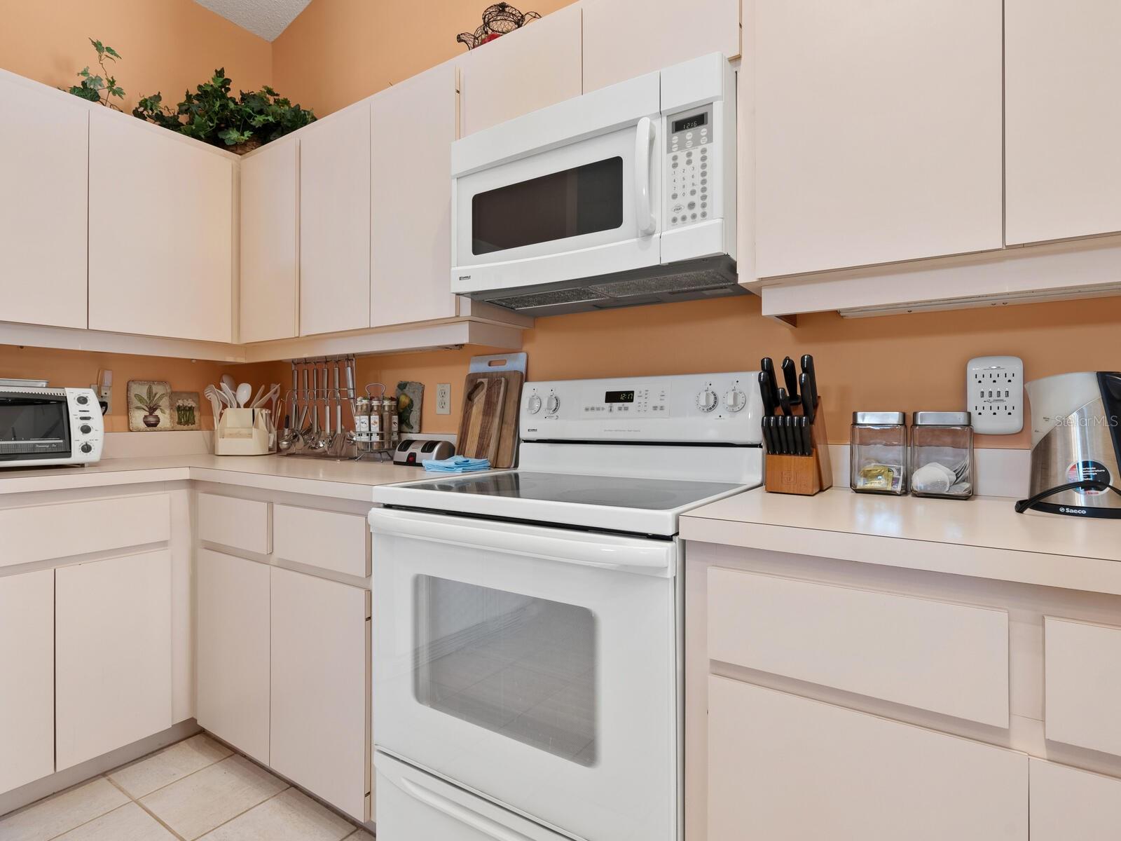 Image 21 of 60 For 3786 Surrey Lane